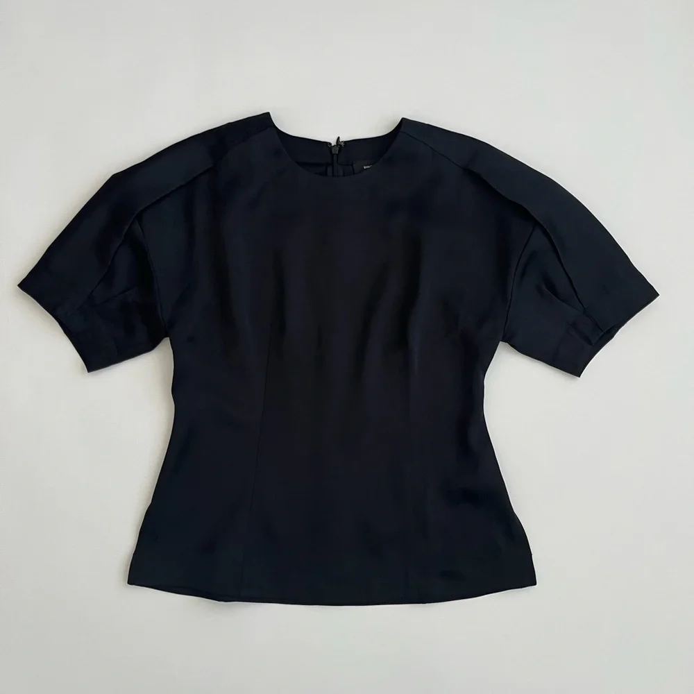 NWT Banana Republic Factory Women’s Puff Sleeve Black Blouse
